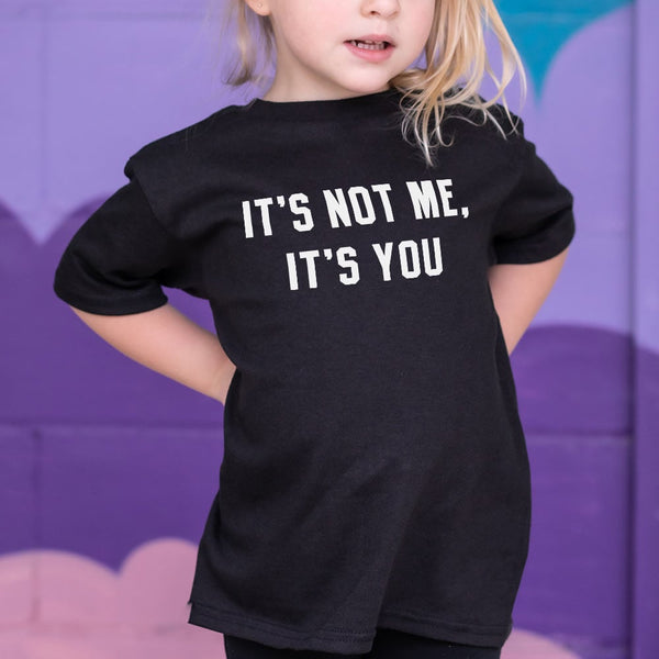It's Not Me Kids' T-Shirt